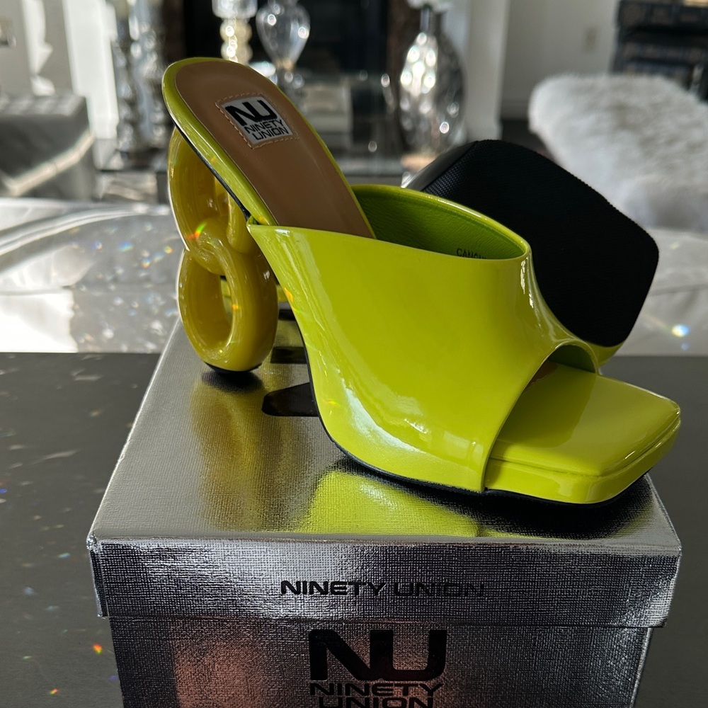 Ninety Union Neon Yellow Heels with Black Accent. NWT